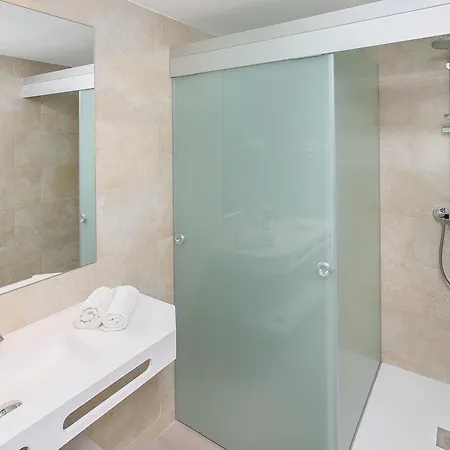 Typic Art Hotel
